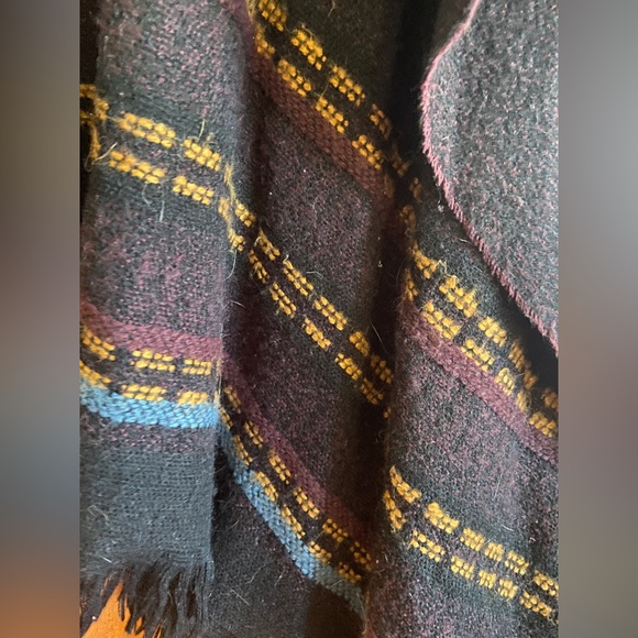 Roots Indoor / Outdoor Woven Poncho - Picture 2 of 5